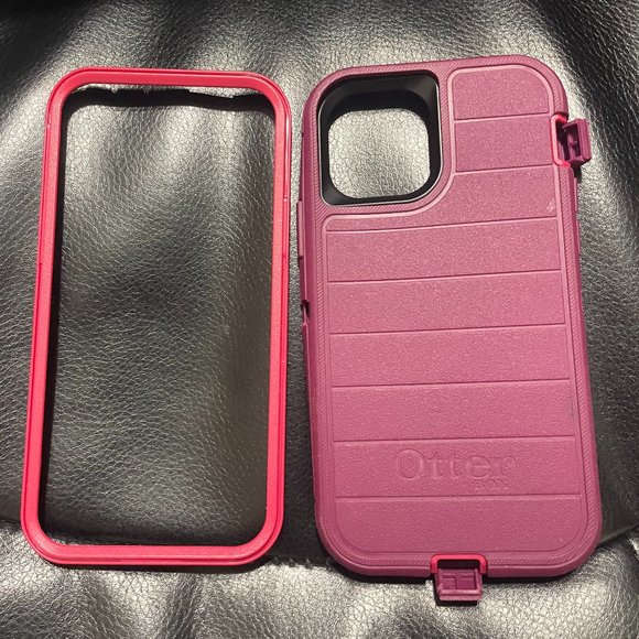 Magenta Otter Box Pro - Brand new / No box. - Picture 1 of 3
